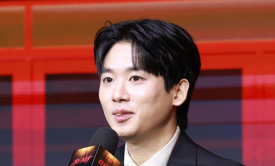 '애마' 조현철, 감독 변신