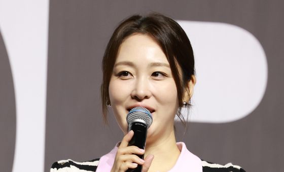 신아영, 코르티스 쇼케이스 MC