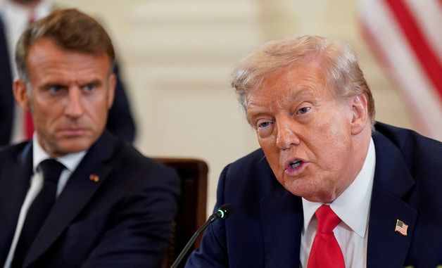 [포토]우크라戰 종식안 논의 위한 다자회담서 발언하는 트럼프