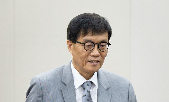 기재위 출석하는 이창용 한은 총재