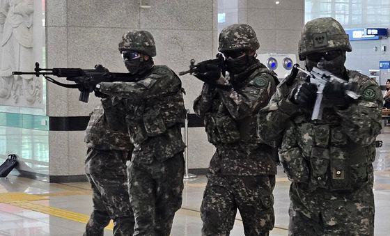 육군 강철부대 화랑여단 출동