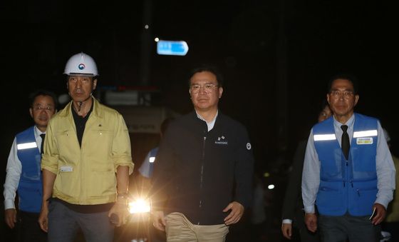 청도 열차사고 현장 찾은 김영훈 장관