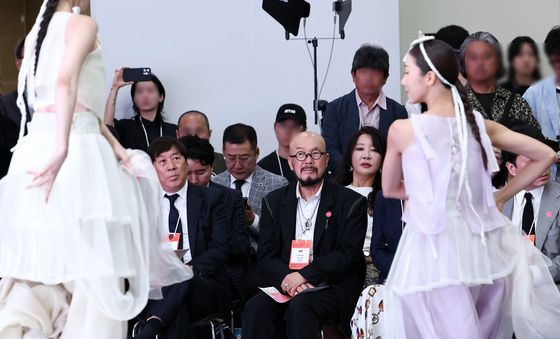 섬유교역전 참석한 이상봉 회장