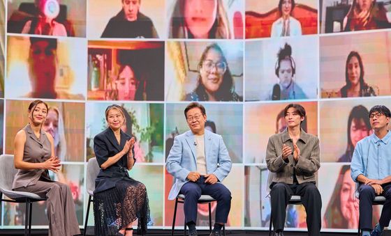 李대통령, TV 출연해 'K팝 미래' 주제로 논의