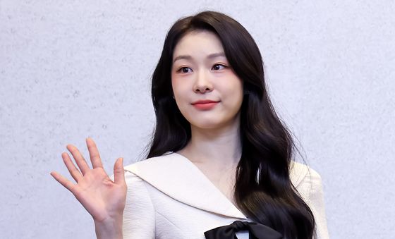 '피겨 여왕의 인사'