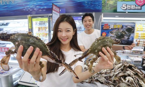 이마트, 최저 가격으로 가을 햇 꽃게 판매