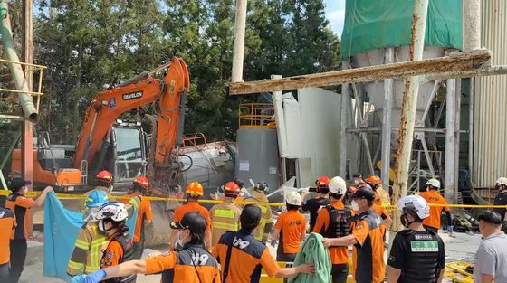 전남 순천 레미콘공장서 가스중독 추정 작업자 3명 의식불명