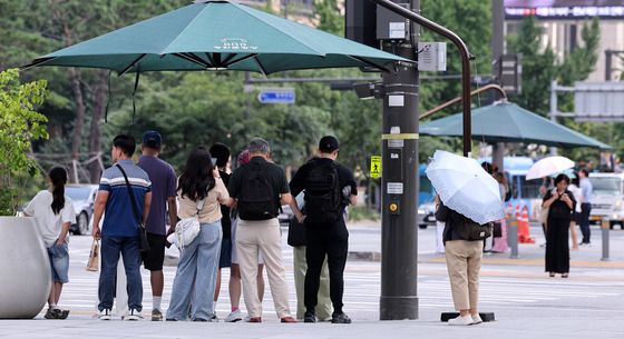 그늘 아니면 양산