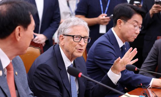 빌 게이츠, 국회 외통위 간담회