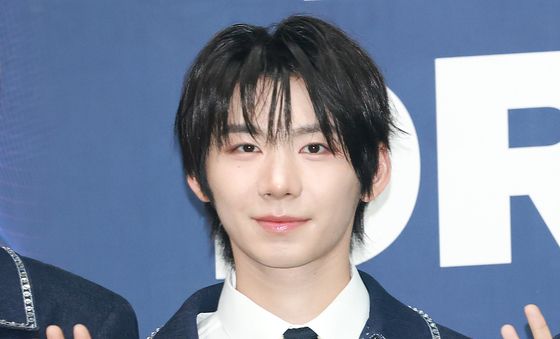 아홉 박한, 힐링 미소