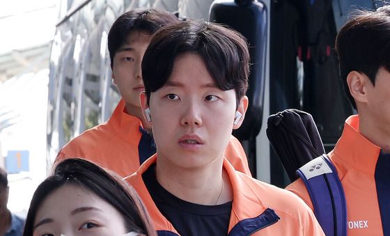 파리로 출국하는 서승재