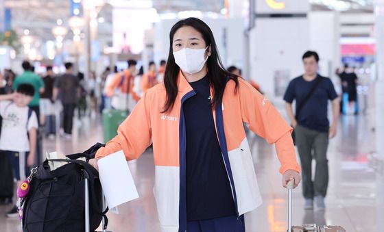 파리로 향하는 안세영