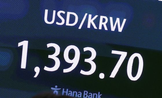 파월 잭슨홀 연설 앞두고 원·달러 환율 1390원 초반대