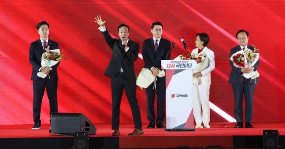 수락 연설하는 김민수 신임 최고위원