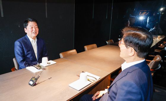 김문수 후보 만난 안철수 의원