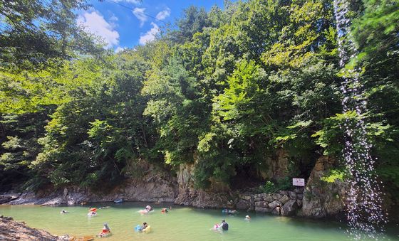 자연속에서 즐기는 물놀이