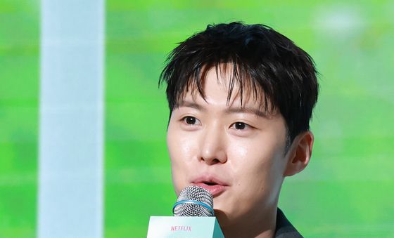 '고백의 역사' 공명