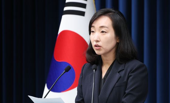 브리핑하는 전은수 대통령실 부대변인
