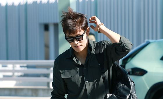 이병헌, 멋짐 흩날리며