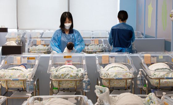 지난해 출생아 수 23.8만명…'9년 만에 증가'