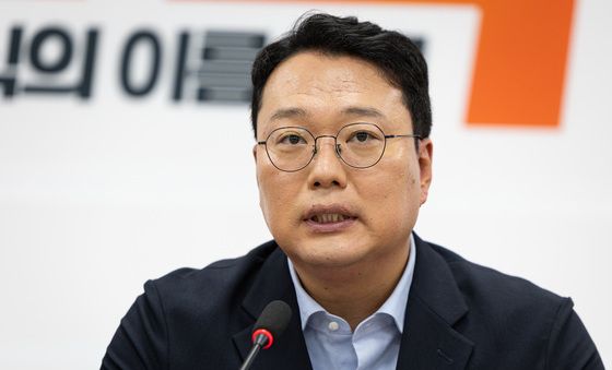 모두 발언하는 천하람 개혁신당 원내대표