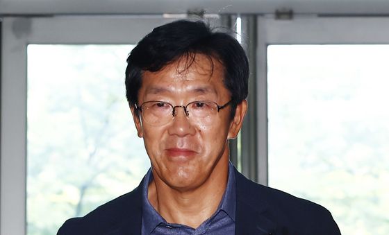 해병특검 출석하는 황유성 전 방첩사령관
