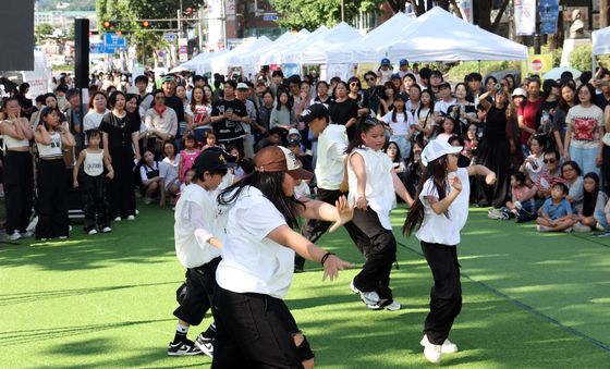 공연의 거리 대학로