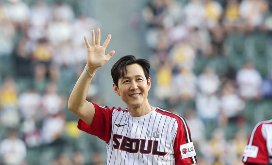 시구 마친 이정재