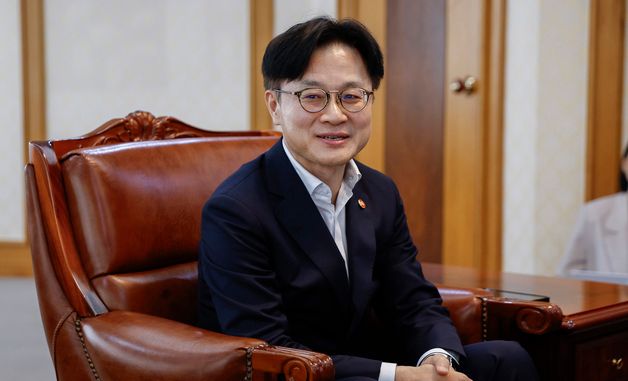 인사말 하는 김정관 산업장관