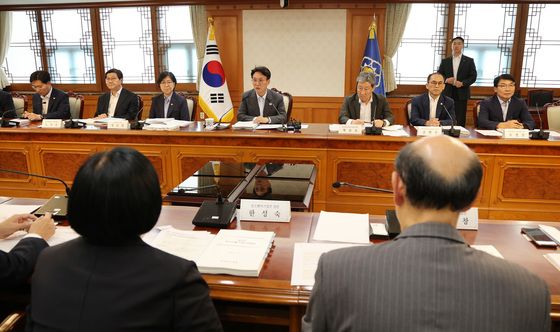 김민석 국무총리, 바이오헬스혁신위원회 회의 주재