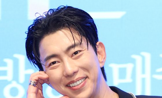 윤현민, 볼 하트에 녹네녹아