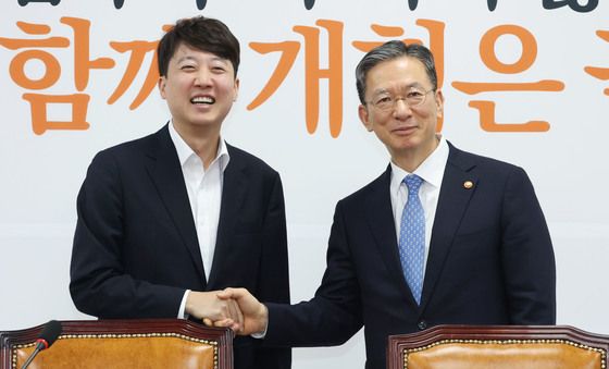 이준석 대표, 정성호 법무부 장관 접견