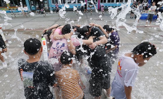 절기만 입추 '아직도 덥다'
