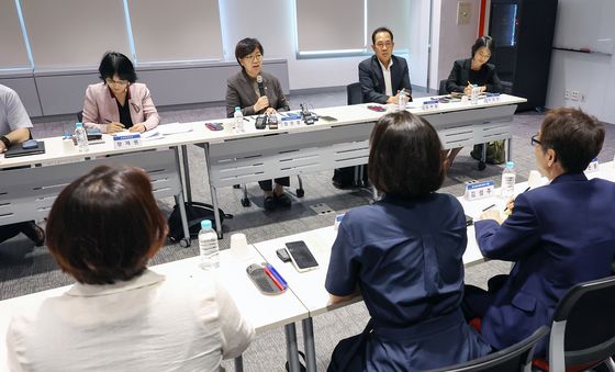 정은경 복지부 장관 '환자·소비자단체와 함께'