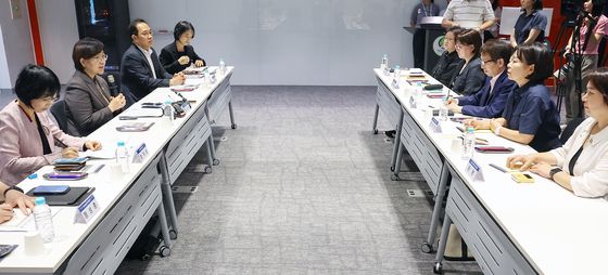 정은경 복지부 장관 '환자·소비자단체와 함께'