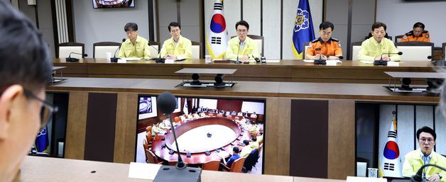 국가테러대책위원회 주재하는 김민석 국무총리