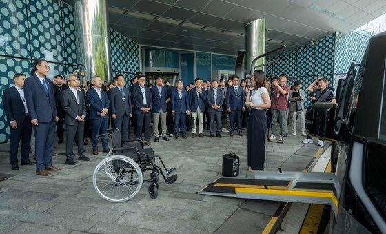 현대차·기아, 교통약자 및 휠체어 탑승자를 위한 특화 차량