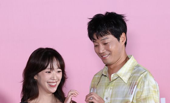 이천희·전혜진, 연예계 대표 잉꼬부부