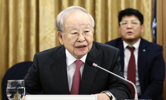 3기 ESG 경영위원회 출범식서 모두 발언하는 손경식 회장