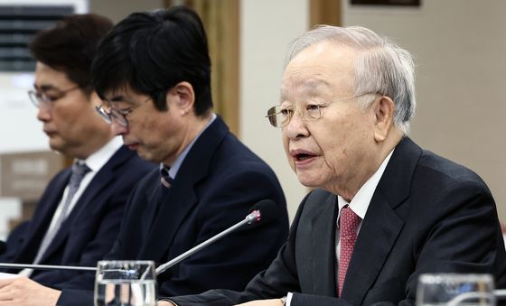 3기 ESG 경영위원회 출범식서 모두 발언하는 손경식 회장