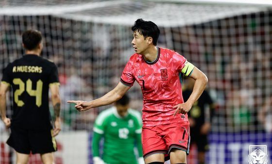 손흥민, 멕시코전서 슈팅으로 동점골
