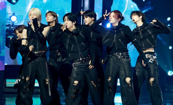 앰퍼샌드원, 블랙 카리스마