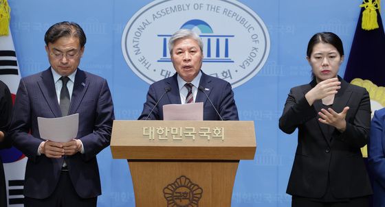 3대 특검법 합의 비판하는 서왕진