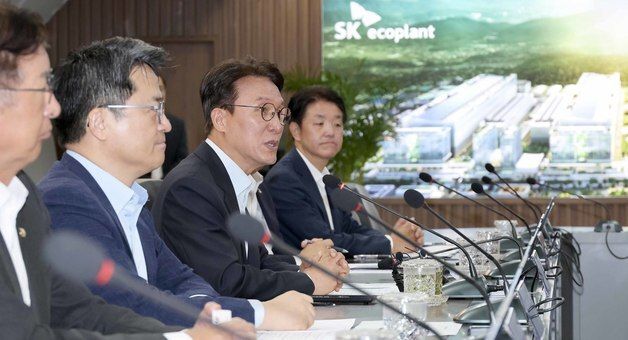 모두발언하는 김민석 국무총리