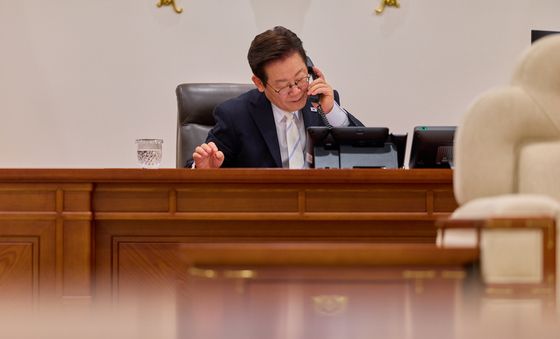 李대통령, 마크롱 프랑스 대통령과 통화…"전략 산업 협력 잠재력 실현"