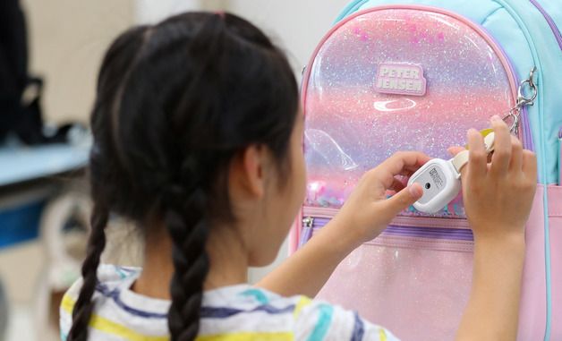 초등생 유괴 시도 급증에 서울시 전학년 '초등안심벨' 지급