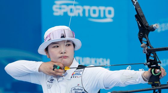 결승전에서 활시위 당기는 강채영