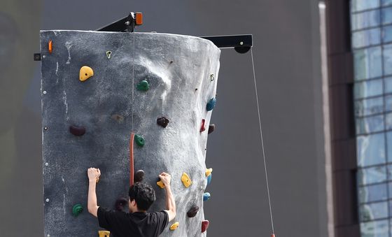 광화문광장서 하는 클라이밍