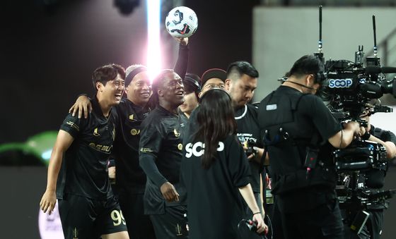 이벤트 매치 2라운드 승리 이끈 구자철