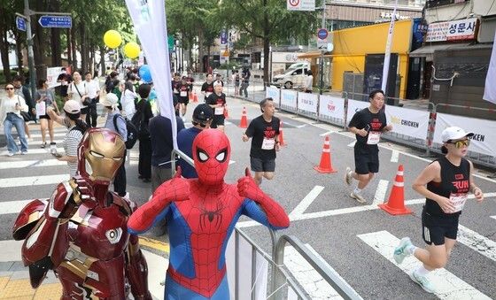 마블 히어로들과 함께 '도심 달려요'